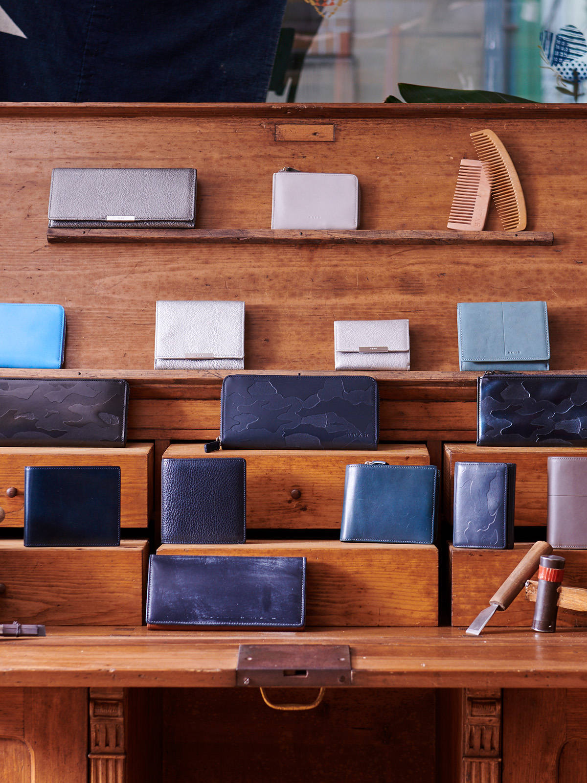 新御徒町の財布屋。 | 山藤（やまとう）| 老舗の職人が作る日本製の革財布